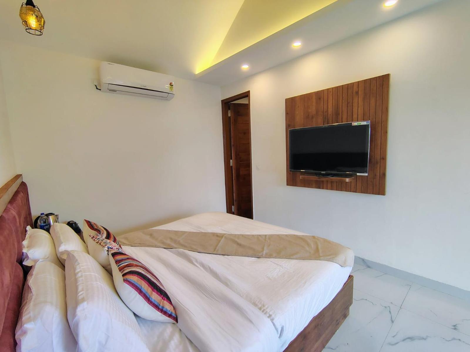 Pihu's Nest *